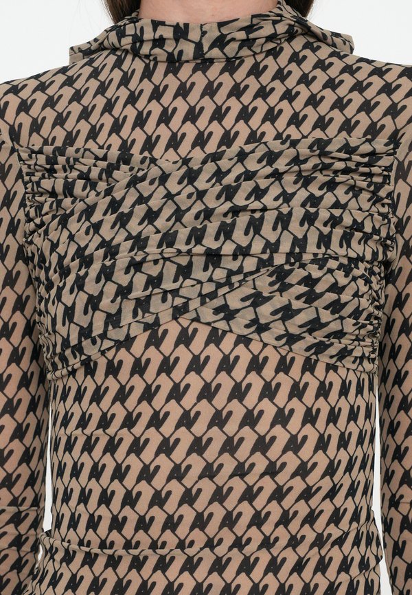 Long sleeved top - monogram4