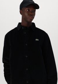 Lacoste Lengva striukė - black