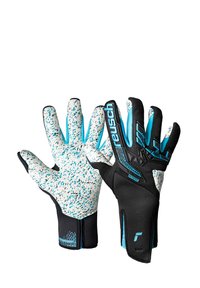 Gants de gardien de but en latex blanc et bleu avec des paumes en tissu noir et des accents bleus. Dotés de coutures renforcées et d'une poignée texturée.