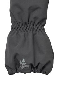Grijze stoffen kleding met opgedragen elastiek bij de pols, met een logo in lichtgrijs. Gladde textuur, ontworpen voor een strakke pasvorm.
