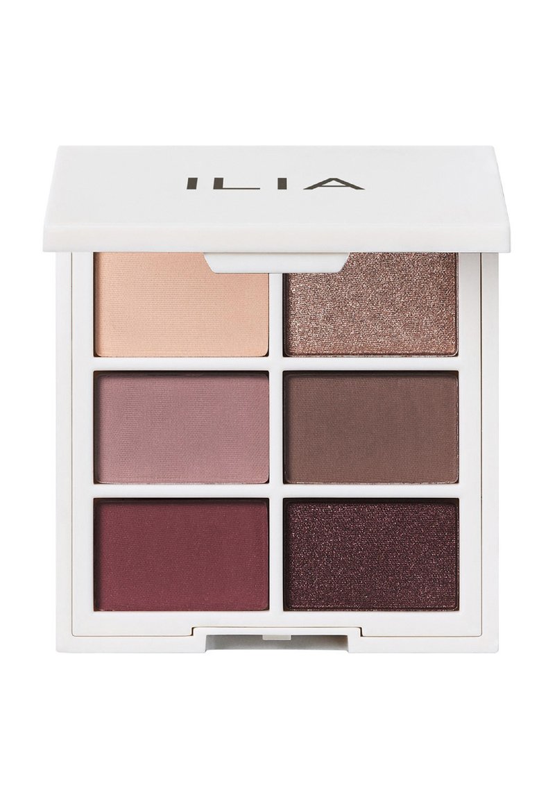Palette di ombretti con sei tonalità: un nude chiaro, rosa soft, malva scuro, marrone e bordeaux; presenta finiture opache e satinato in un compatto bianco.
