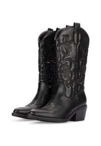 Botas vaqueras de cuero negro con intrincados bordados florales, punta afilada y tacón cuadrado. Cuentan con una pestaña para facilitar su uso.