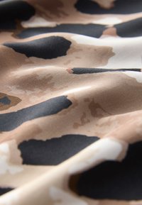 Non selezionato, brown cow animal print