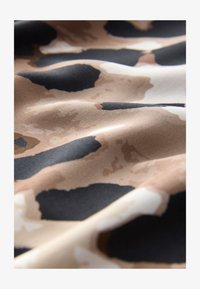 Non sélectionné, brown cow animal print