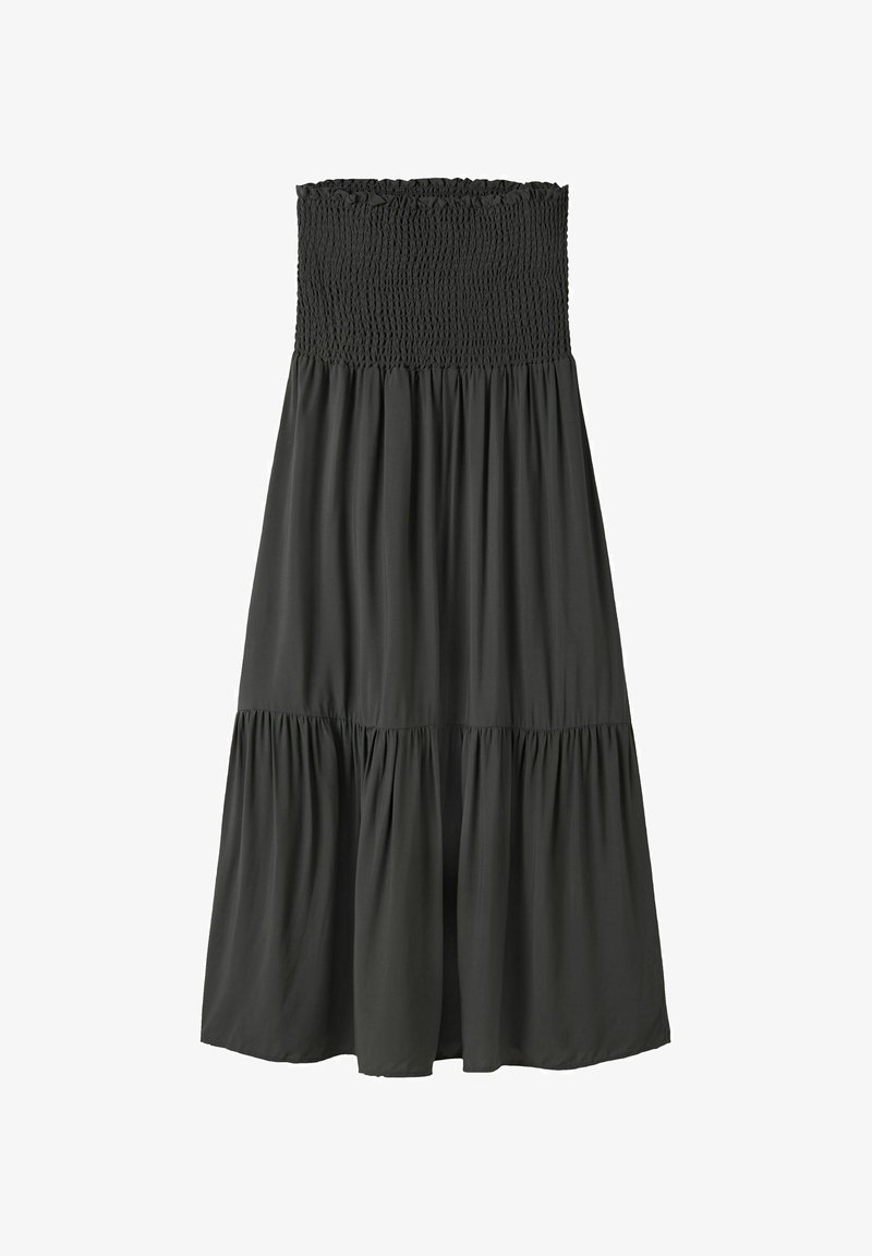 Μαύρο μακρύ στράπλες φόρεμα με κορσέ με ελαστικό ύφασμα και φουσκωτή φούστα πολλών στρωμάτων από ελαφρύ ύφασμα.