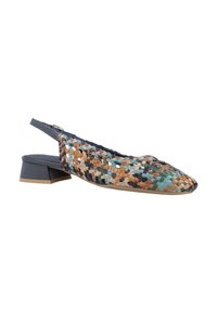 Zapato tipo slingback tejido con puntera afilada y tacón cuadrado, en una mezcla de colores marrón, verde, azul y negro. Superficie texturizada y diseño elegante.