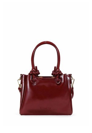 Bolso de mano de cuero burdeos con asas superiores anudadas, cierres en tono dorado y correa de hombro desmontable, con la marca "BOSANOVA" en el frente.