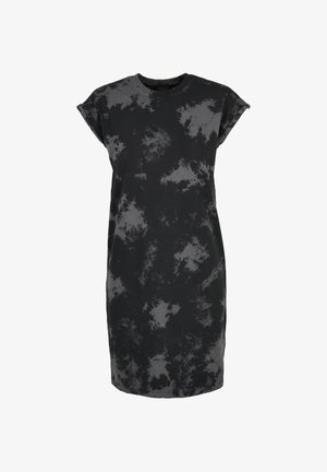 Czarna sukienka tie-dye z krótkim rękawem, szarymi abstrakcyjnymi wzorami i podwiniętymi rękawami, długość do kolan, okrągły dekolt.