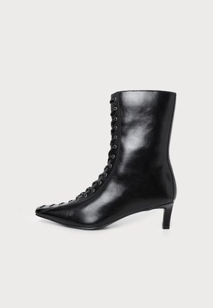 Zign by Zalando, JMX25527 - Класически боти до глезена - black