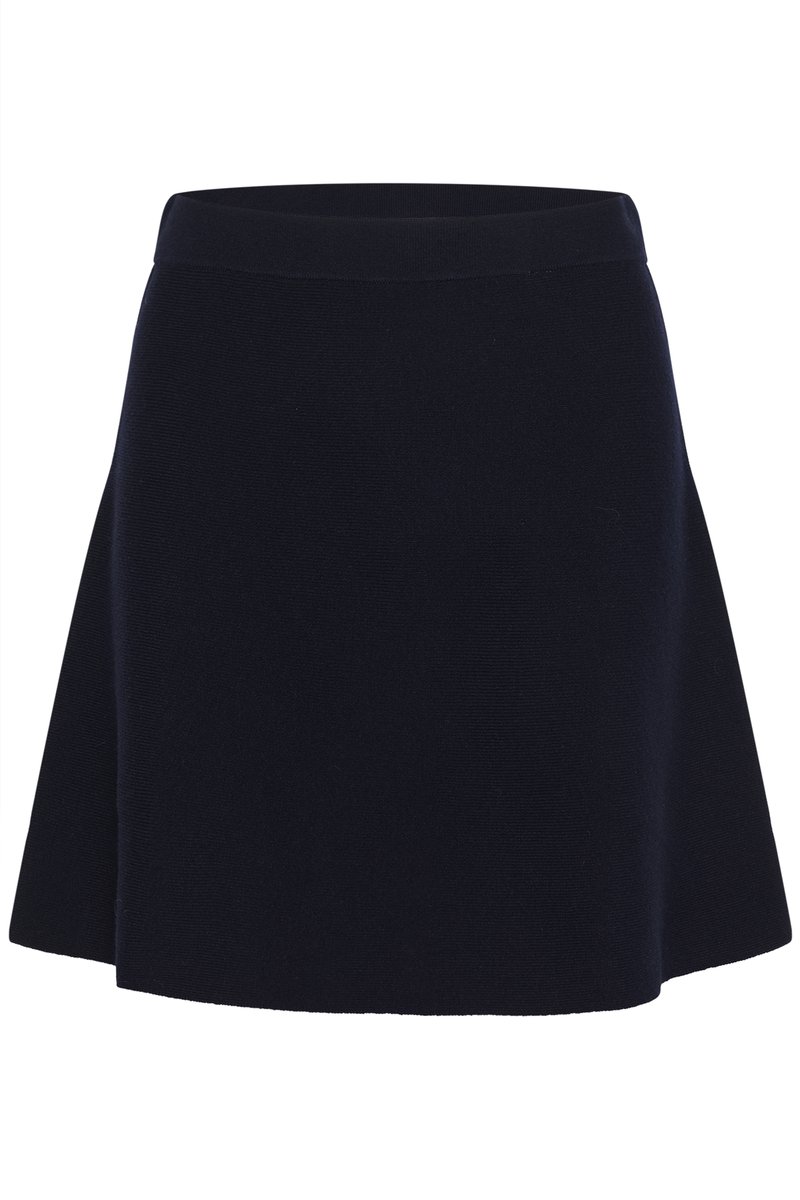 Mini-jupe tricotée bleu marine avec une silhouette évasée, une ceinture élastique et une texture lisse. Aucune couture ni motif visible.