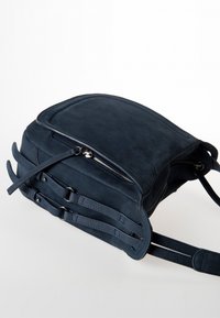 Aunts & Uncles PANSY - Umhängetasche - midnight blue