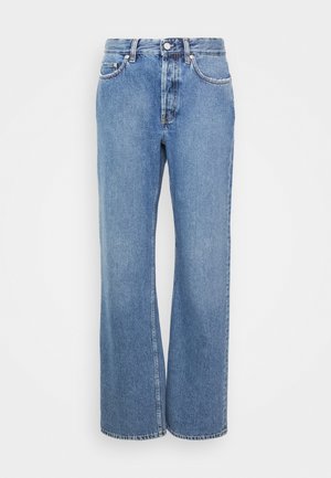 Jeans de corte recto y pierna ancha de cintura alta en un tono desgastado claro. Presentan costuras clásicas de denim y cinco bolsillos. Textura suave.