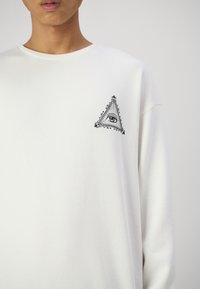 Jack & Jones JJMYSTIC CREW NECK - Felpa - cloud dancer