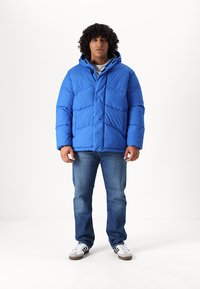 Jack & Jones JJWORLD PUFFER JACKET  - Winter jacket - nautical blue