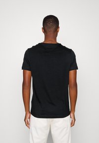 Tommy Hilfiger NEW YORK TEE - T-shirts med print - black