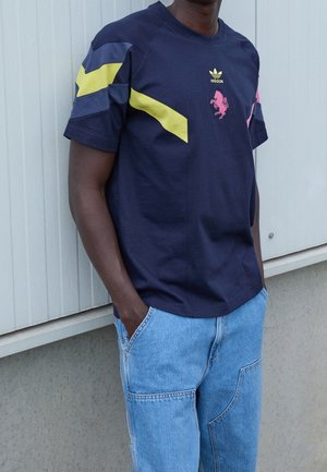 Klub merchandise - dark blue