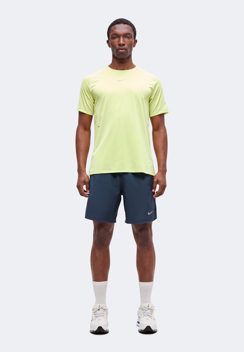 Nike Camiseta de hombre Stride Aero-FIT Amarillo — photo 2