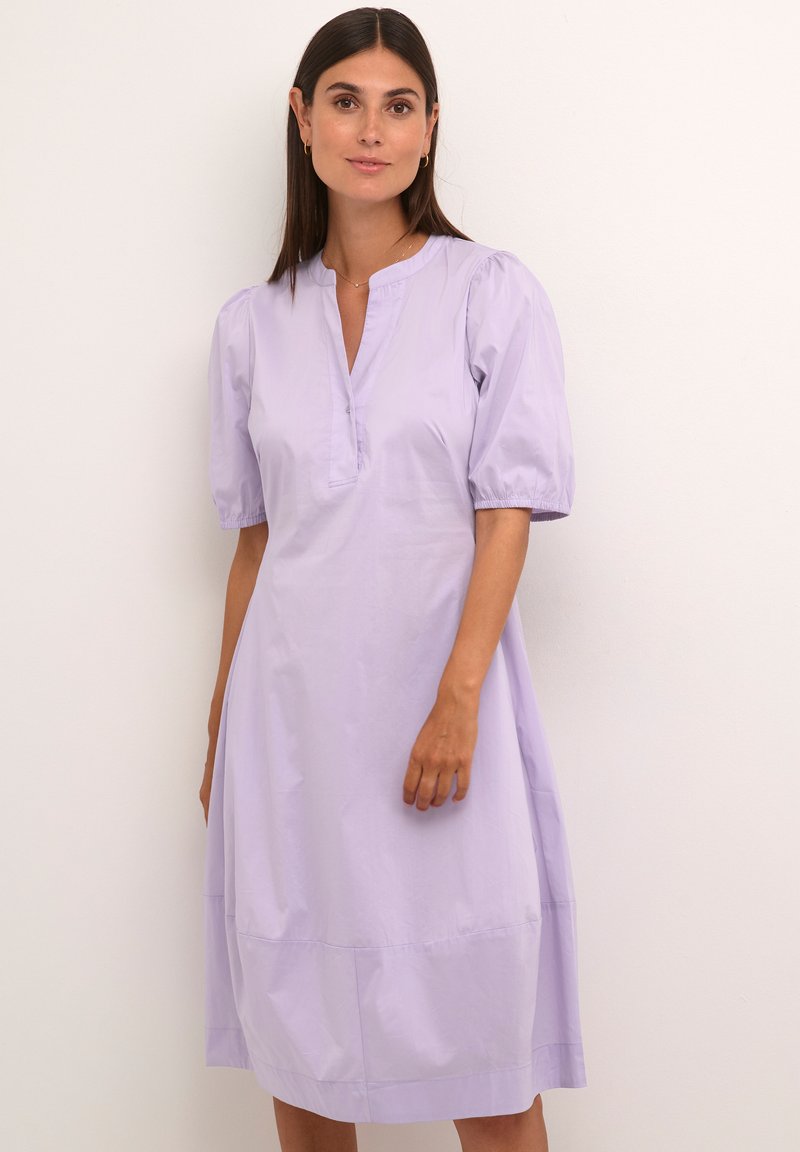 Culture - CUANTOINETT SS PLACKET - Vestido informal - purple rose, Ampliar