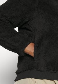 ONLY Carmakoma CONTACT SHERPA JACKET  - Bomber tipa jaka - black