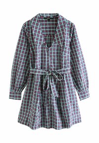 Rutig klänning med långa ärmar, djup urringning och midjeband. Har ett mönster med röda, blå och gröna rutor på ett lätt tyg.