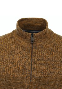 Brauner, strukturierter Pullover mit hohem Kragen und halbem Reißverschluss. Verfügt über ein gewebtes Muster und gerippte Bündchen für zusätzliche Details.