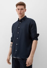 s.Oliver MIT BUTTON DOWN KRAGEN - Hemd - navy