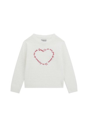 Pulover alb din tricot cu un model texturat și un design brodat în formă de inimă roșie, cu text într-o formă circulară în centrul său.