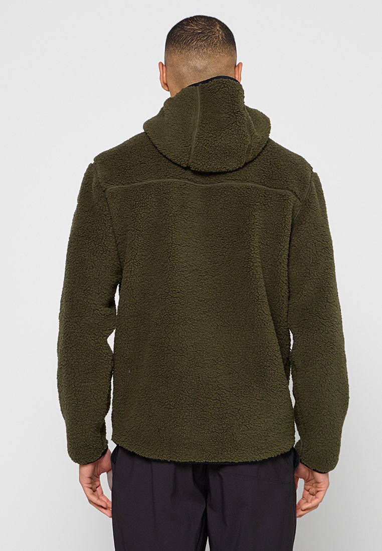 Kapuzenpullover
