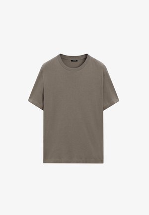 Brown cotton T-shirt with short sleeves, round neck, and a relaxed fit. Smooth texture, minimalistic design, no visible patterns or accents.