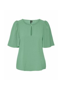 Blusa verde chiaro con colletto rotondo, maniche corte a sbuffo e dettaglio a chiave sullo scollo. Tessuto morbido e testurizzato.