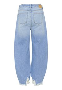 Svetlomodré rifľové nohavice s vysokým pásom a voľným strihom, s dvoma zadnými vreckami a rozstrapkanými lemami, vyrobené z mäkkej bavlnenej tkaniny.