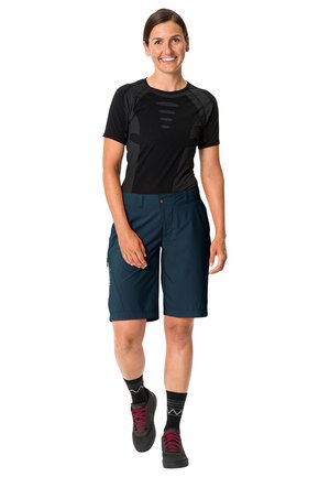 LEDRO - Sports shorts - dark sea