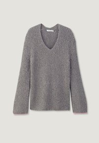Grauer Strickpullover mit V-Ausschnitt, langen Ärmeln und Rippstruktur. Verfügt über einen kontrastierenden pinken Saum an den Ärmeln.