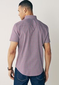 Next EASY OXFORD - Camisa - red navy blue gingham check