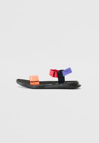 Unselected, semi impact orange/pure ruby/semi blue