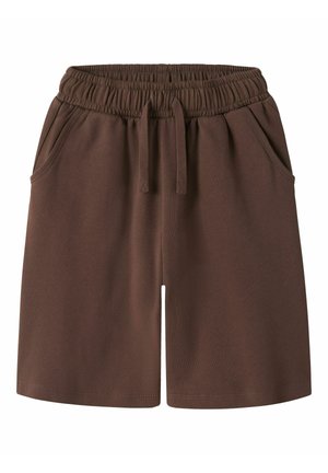 Brązowe casualowe szorty z elastycznym pasem, sznurkiem i bocznymi kieszeniami, pokazane na białym tle.