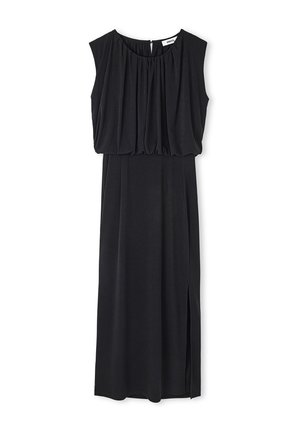 Czarna sukienka z drapowanym dekoltem, z fakturowanym wzorem, prostym krojem i rozcięciem na boku dla swobody ruchów.