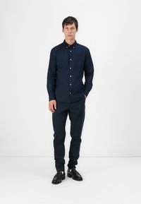 Thumbnail Image 3