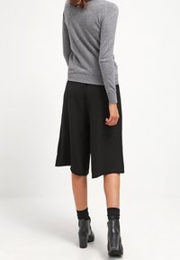 United Colors of Benetton Kofta - dark grey