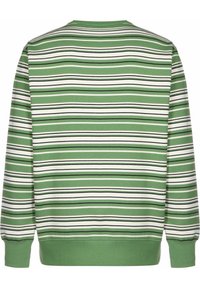 Gestreifter Rundhals-Pullover in Grün, Weiß und Schwarz. Mit langen Ärmeln, gerippten Bündchen und Saum. Weicher, leichter Stoff mit lockerer Passform.