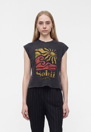 VILA VIPETONE O-NECK SL SUN TANK TOP - Nyomott mintás póló - black beauty