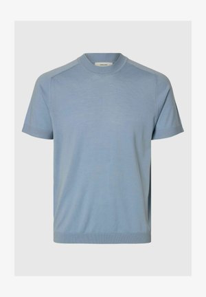 Maglione azzurro chiaro a maniche corte in maglia con scollatura a girocollo a coste e texture liscia. Presenta dettagli sottili sulle spalle per un tocco di stile in più.