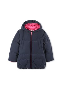 Giubbotto imbottito blu navy con fodera della cappuccio rosa e dettagli a forma di cuore sulle tasche. Presenta una zip frontale e polsini elasticizzati.