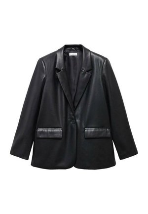 Czarna marynarka ze sztucznej skóry z klapami z wycięciem, zapinana na jeden guzik, z dwoma przednimi kieszeniami, charakteryzująca się gładką, błyszczącą fakturą.