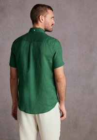 Next SIGNATURE SHORT SLEEVE - Ing - green