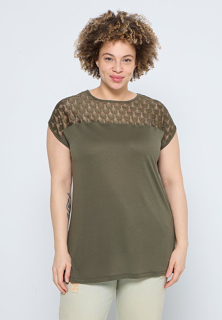 ONLY Carmakoma T-shirt basic kaki ONLY Carmakoma T-shirt basic kaki