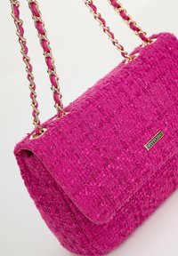 WITTCHEN Taška s příčným popruhem - pink