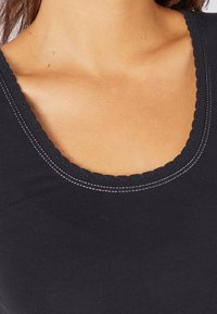 Damart EVOLUTYL - Maglietta intima - noir