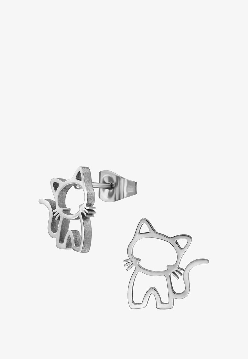 Zilveren metalen oorbellen in de vorm van een kat met uitsnedes. Heeft ronde oren en een gebogen staart, wat een speelse, minimalistische esthetiek presenteert.
