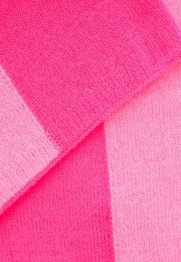 Zwillingsherz ZWEIFARBIG KURZ - Sciarpa - rosa
